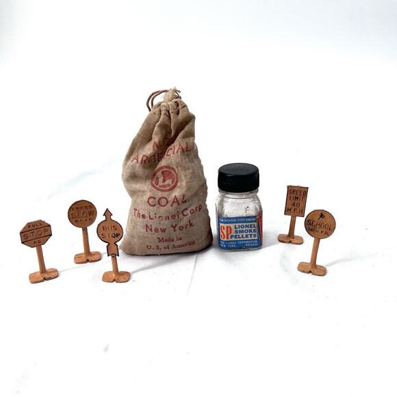 Lionel Parts Lot - No. 207 Artificial Coal, Smoke Pellets, 5 Metal Signs - Picture 1 of 4